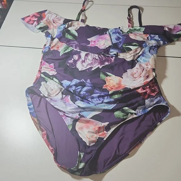 NWT LA BLANCA 22W one piece swimsuit purple with floral print - Picture 3 of 11